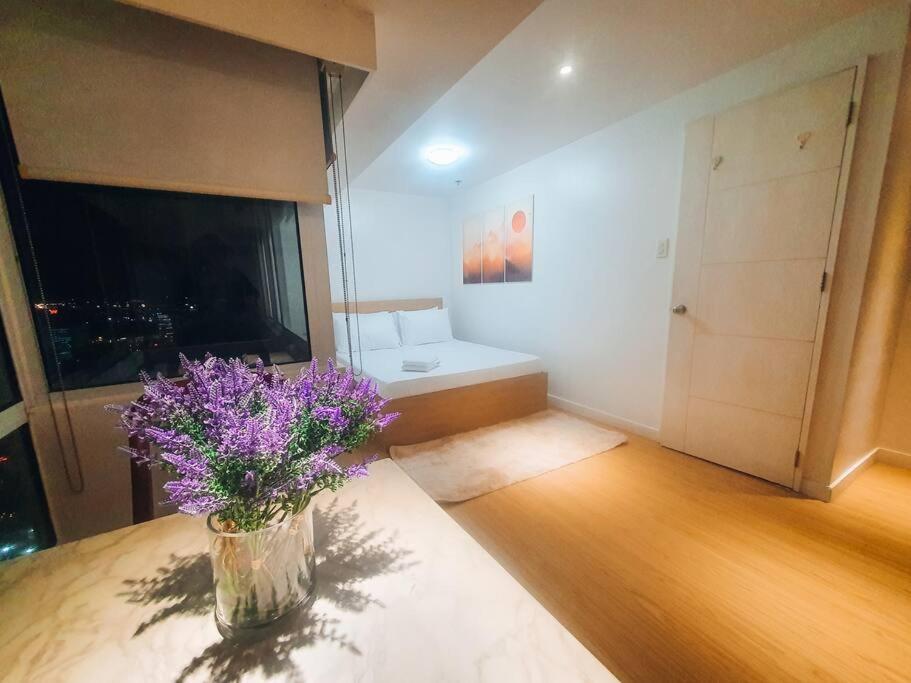 Bgc Taguig Cozy 2 Bedroom Loft, With Stunning Bgc Skyline View! Manila Eksteriør billede